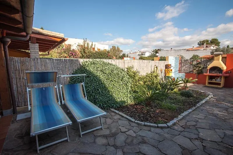 Strelitzia Holiday House Holiday home Flumini di Quartu Quartu Sant'Elena
