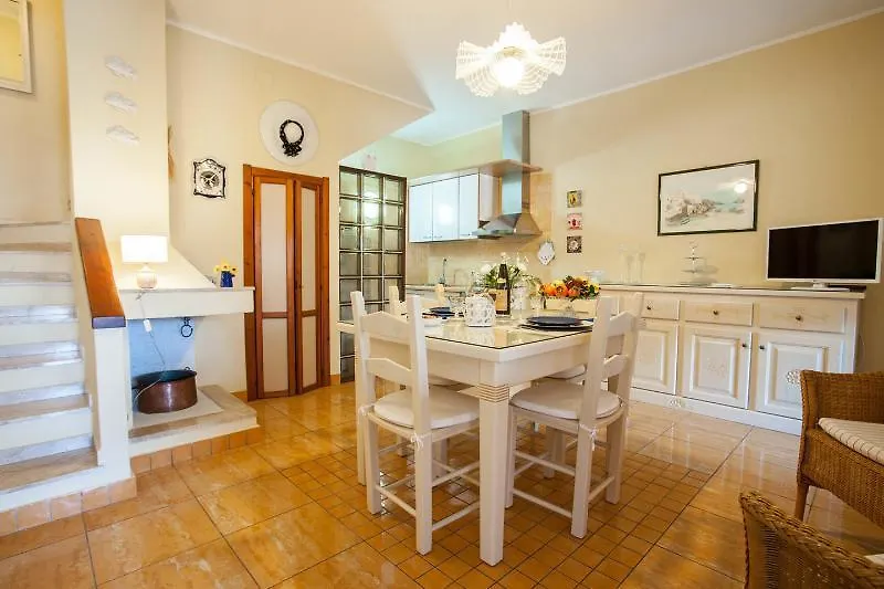 Feriehus Strelitzia Holiday House Quartu Sant'Elena