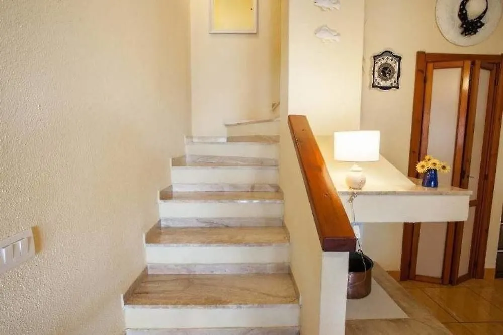 Strelitzia Holiday House Quartu Sant'Elena 0*,